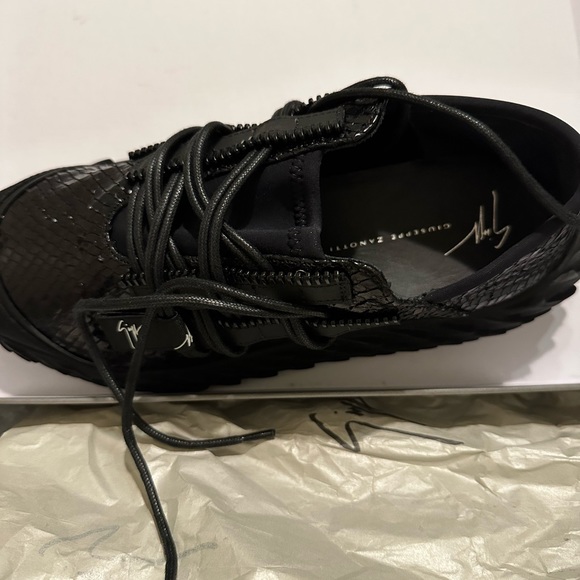 Never been worn Giuseppe sneakers!!!! - Picture 4 of 6